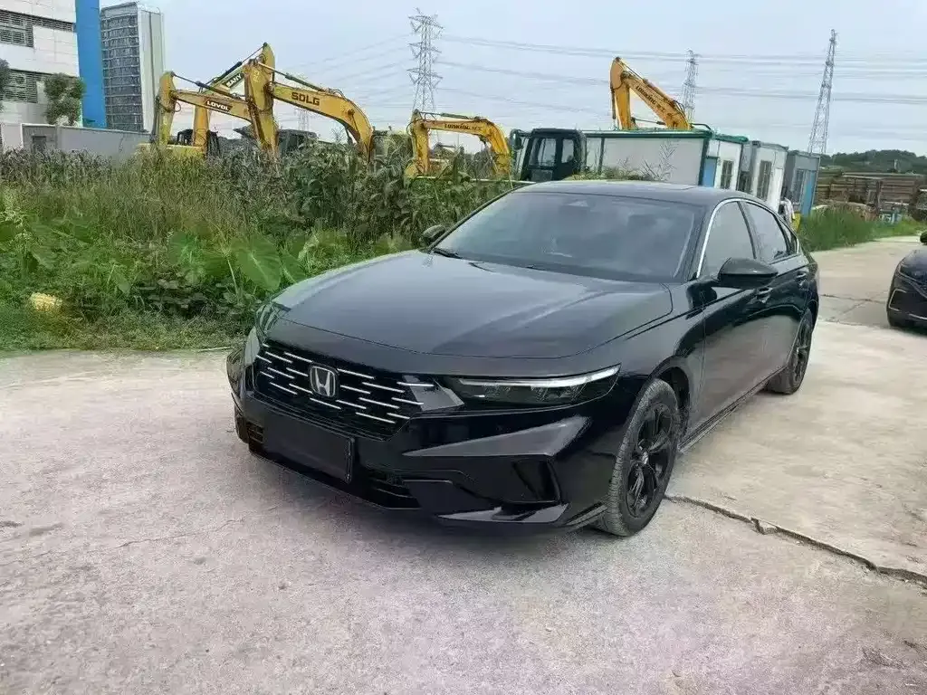 Honda Accord — фото 8
