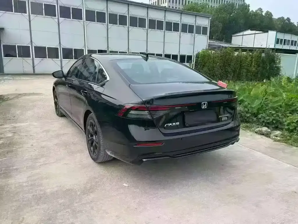 Honda Accord — фото 3