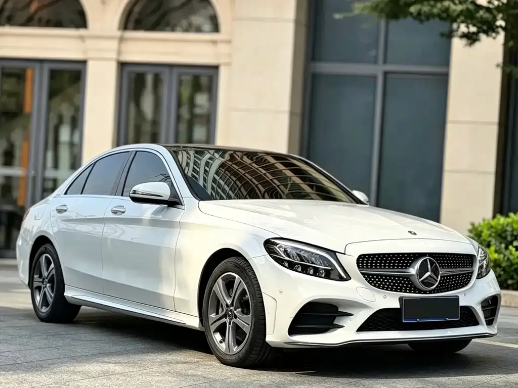Mercedes-Benz C-Class — фото 7
