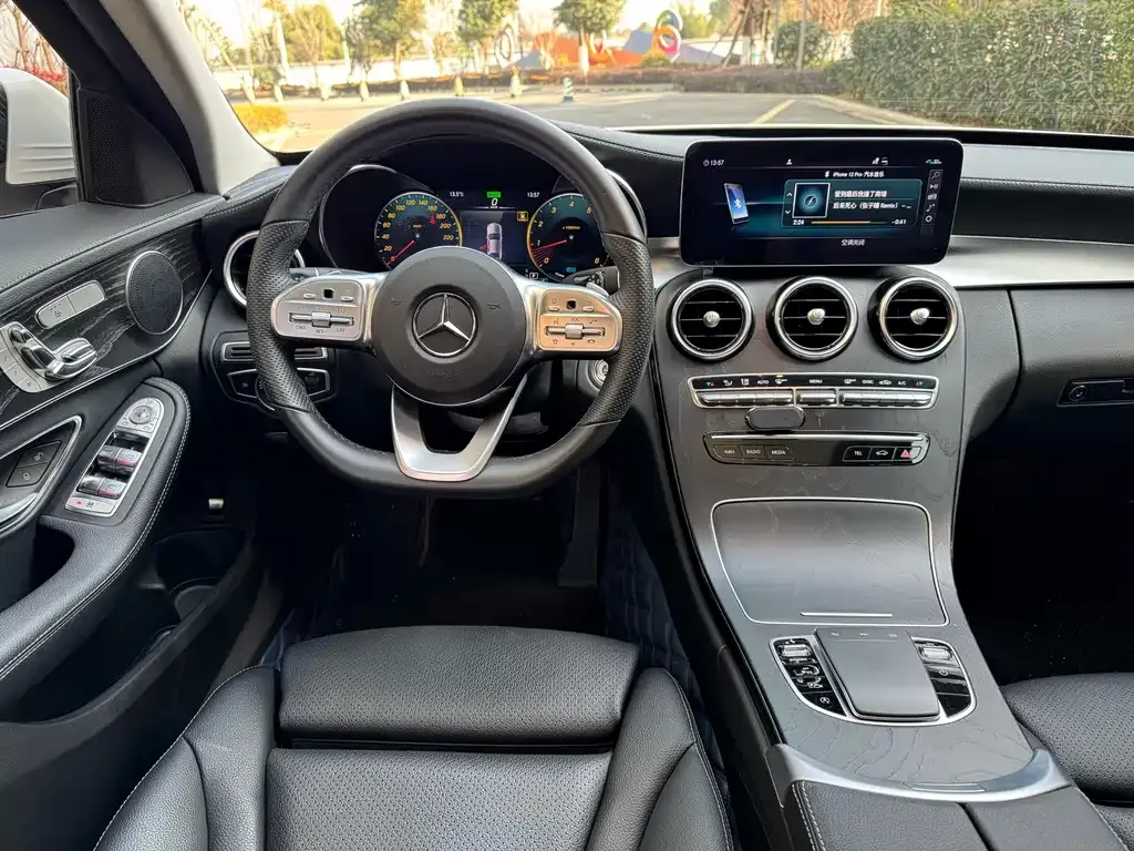 Mercedes-Benz C-Class — фото 10