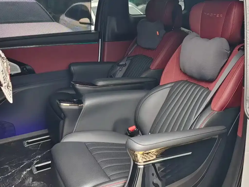 GAC Motor Trumpchi M8 — фото 10