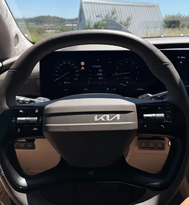 Kia Carnival — фото 2