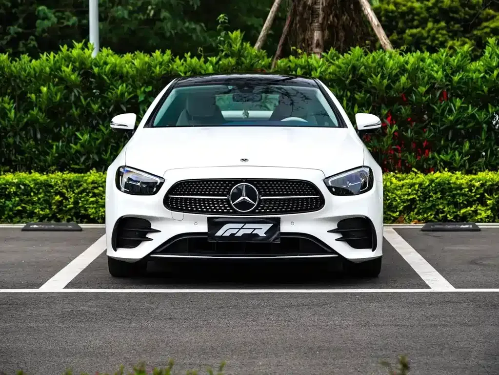 Mercedes-Benz E-Class (Import) — фото 9