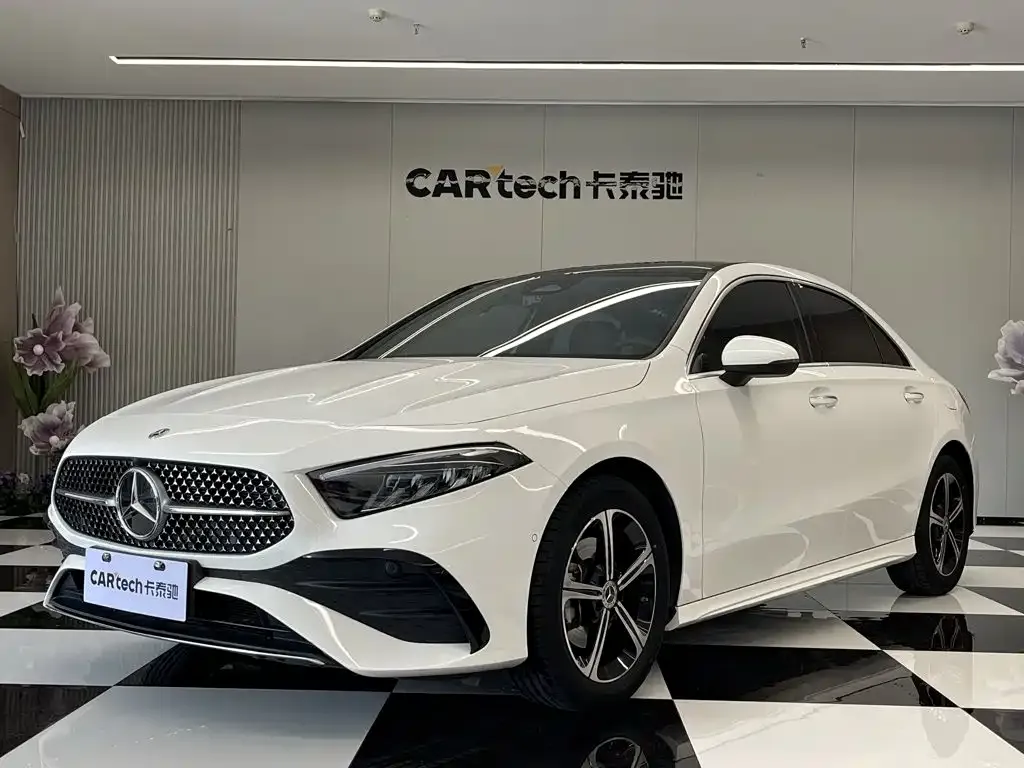 Mercedes-Benz A-Class — фото 1