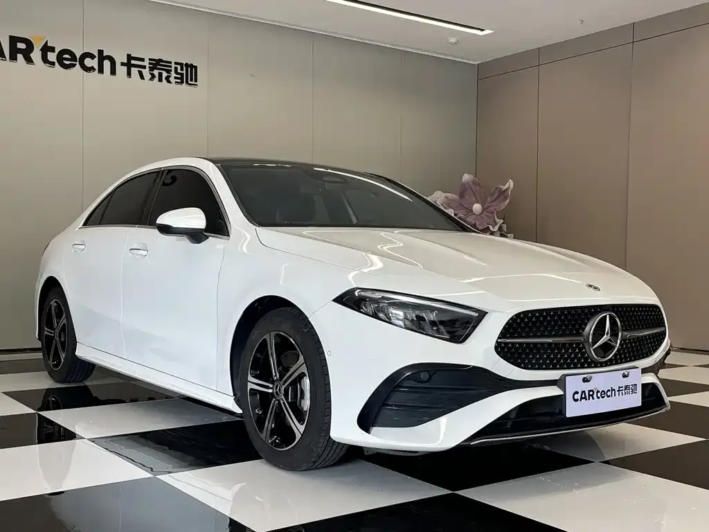 Mercedes-Benz A-Class — фото 6