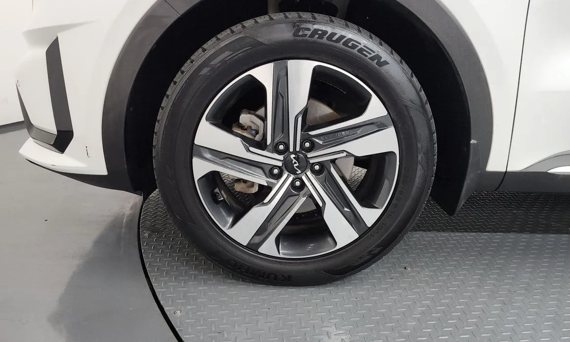 Kia Sorento — фото 9