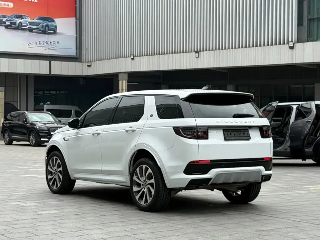 Land Rover Discovery Sport — фото 10