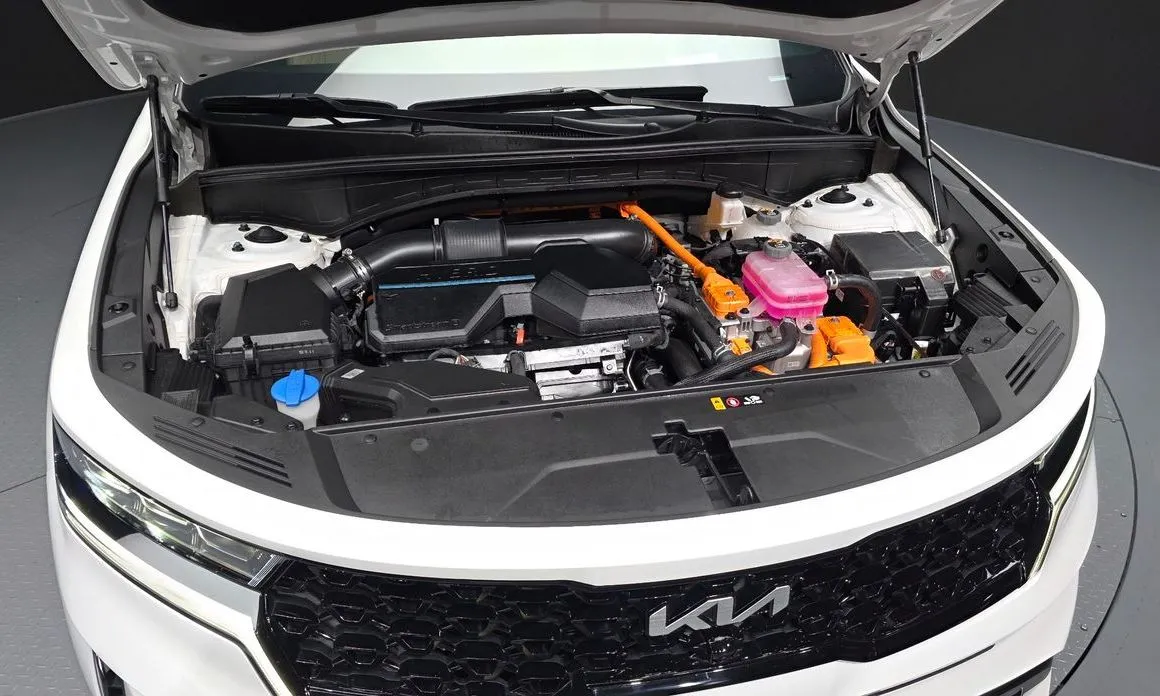 Kia Sorento — фото 8