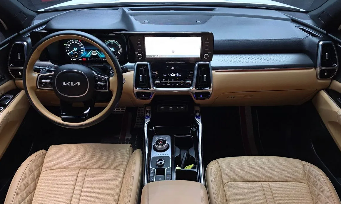 Kia Sorento — фото 10
