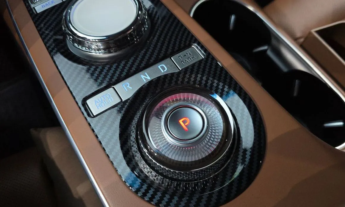 Genesis GV70 — фото 4