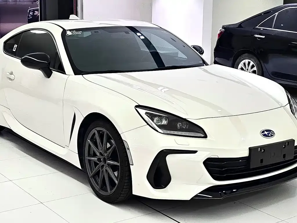 Subaru BRZ — фото 1
