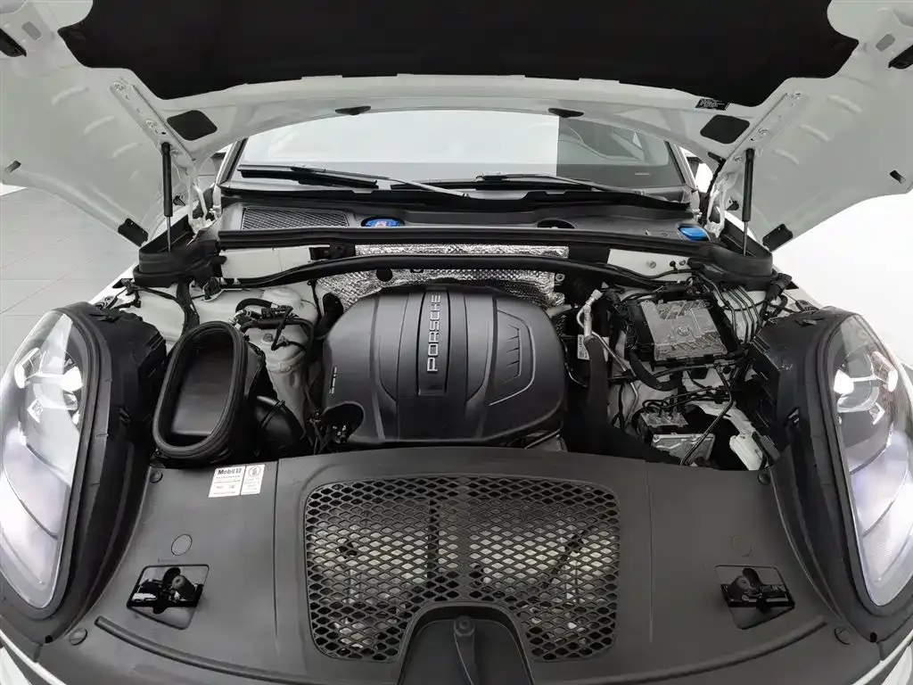 Porsche Macan 2021 из CN, фото 8