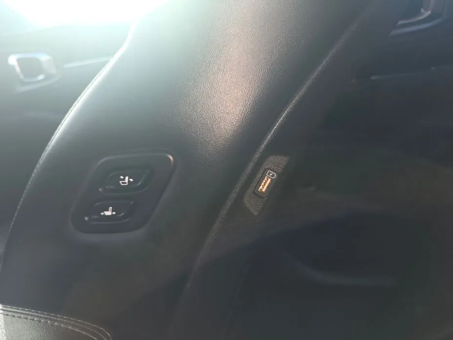 Kia Sorento — фото 3