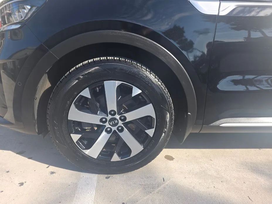Kia Sorento — фото 5