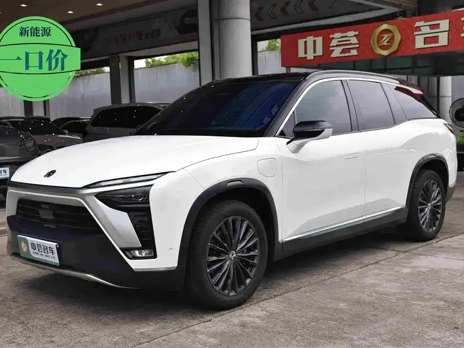NIO ES8