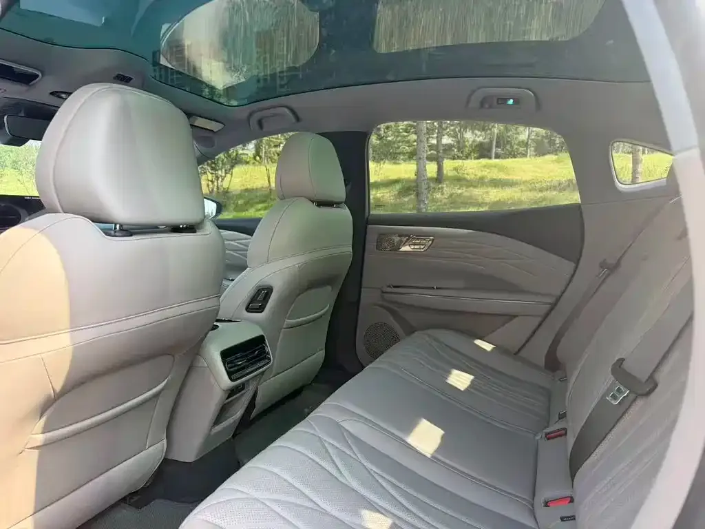 Geely Galaxy Xingyao 8 2025 из CN, фото 5