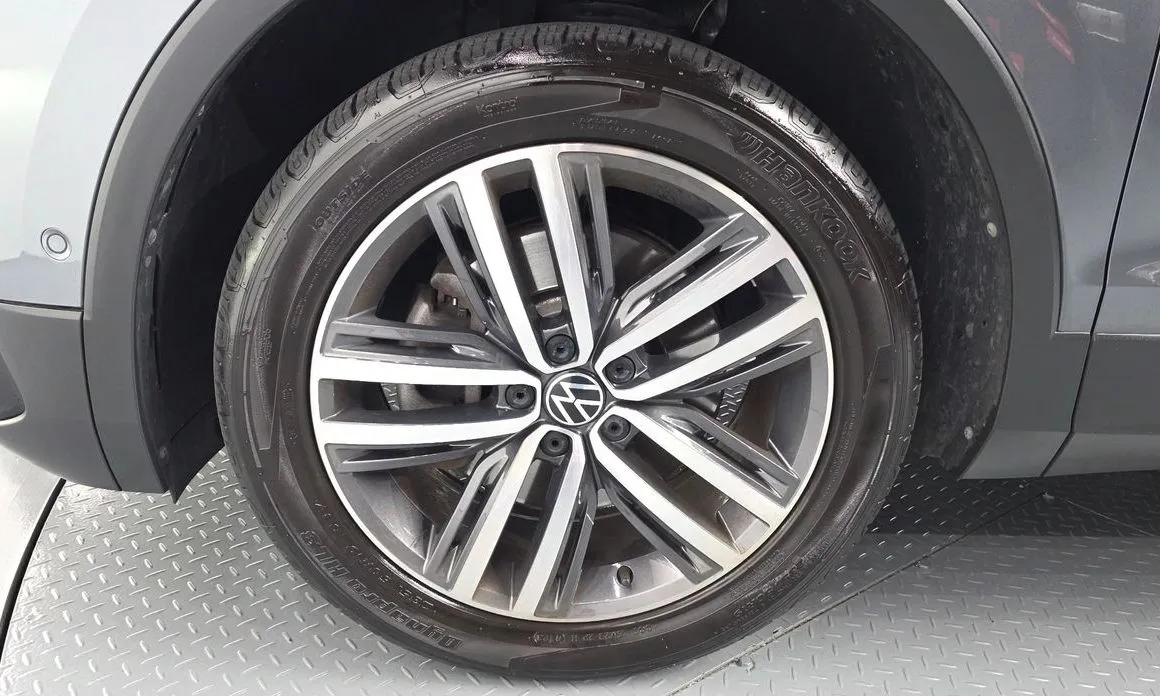 Volkswagen Tiguan 2023 из KR, фото 10