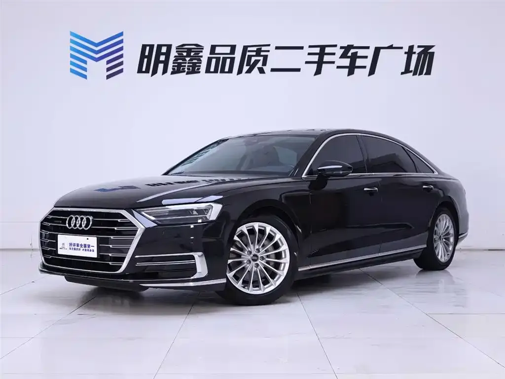 Audi A8 — фото 2