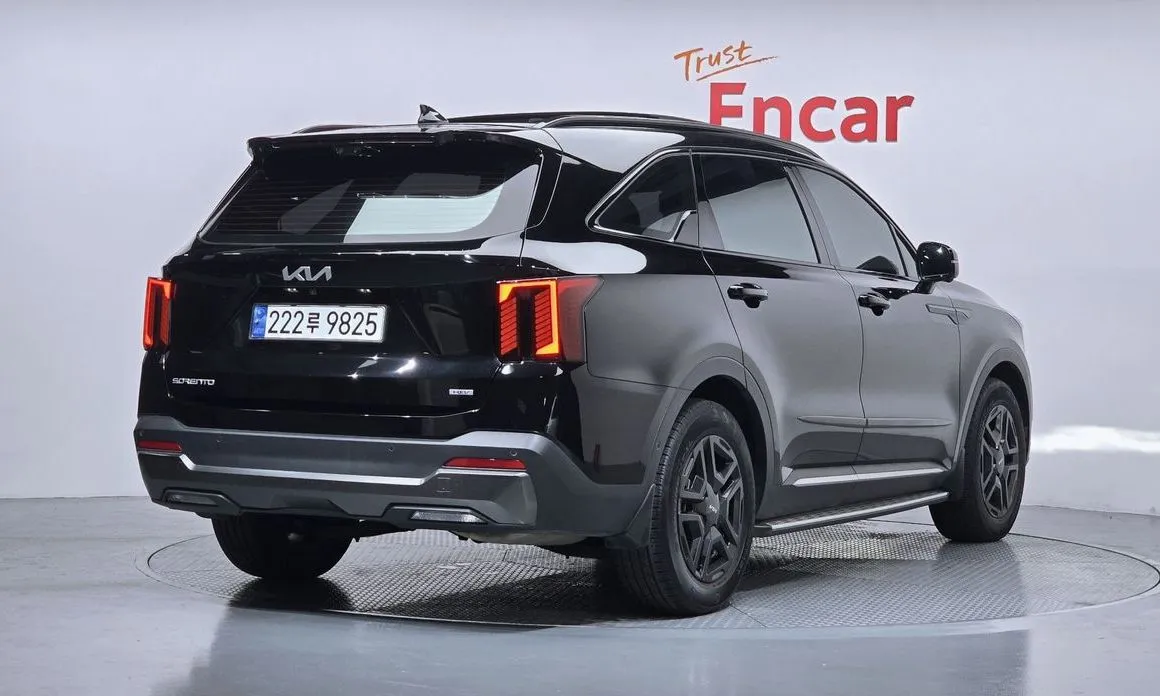 Kia Sorento — фото 7