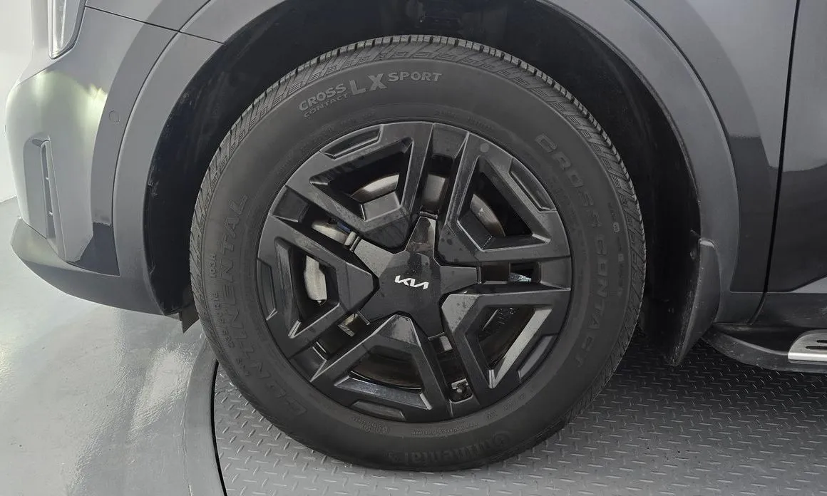 Kia Sorento — фото 5