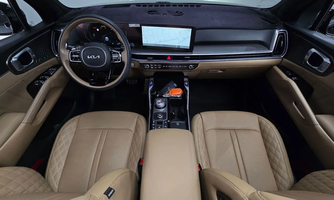 Kia Sorento — фото 8