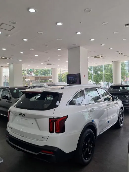 Kia Sorento — фото 5