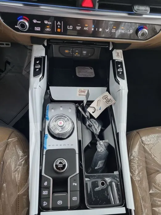 Kia Sorento — фото 9