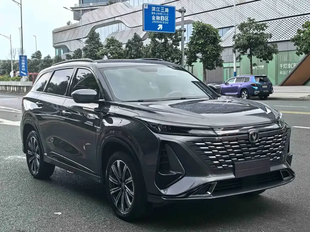 Changan CS75PLUS — фото 9