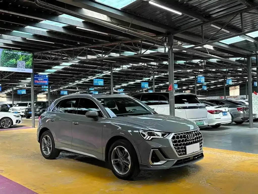 Audi Q3 — фото 8