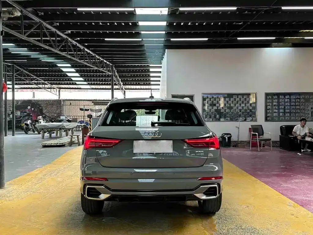 Audi Q3 — фото 6