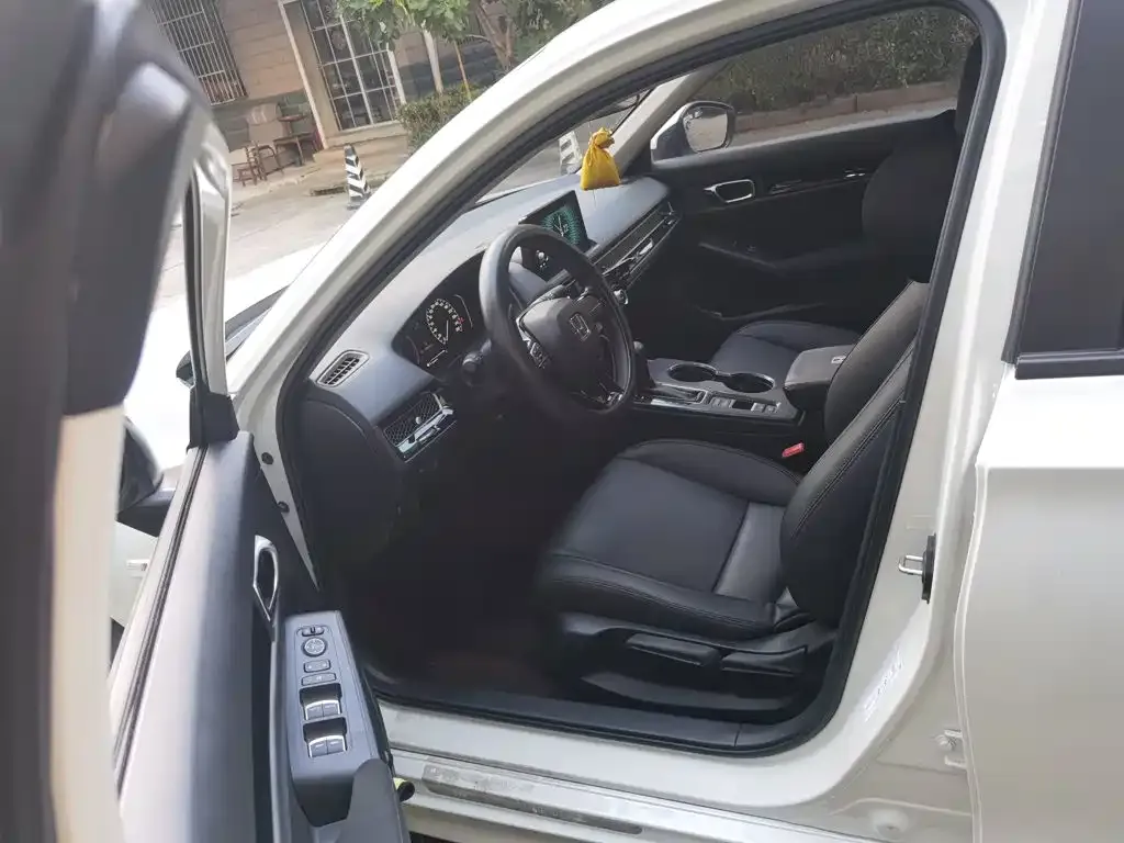 Honda Civic — фото 10