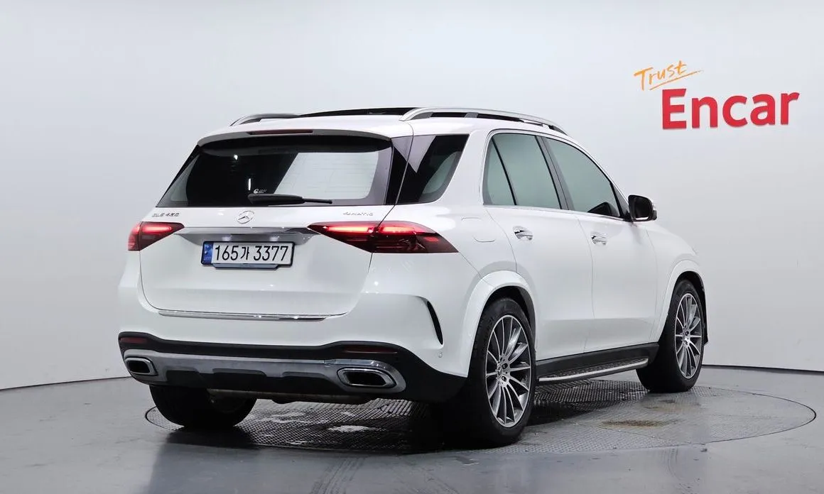 Mercedes-Benz GLE-Class — фото 6