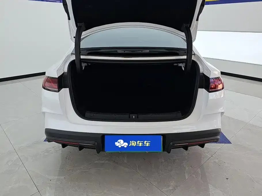 BYD Qin L — фото 4