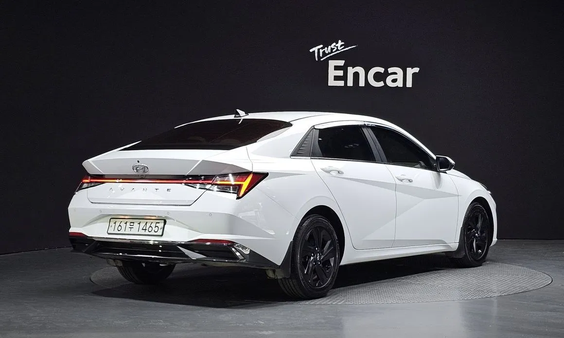 Hyundai AVANTE — фото 2