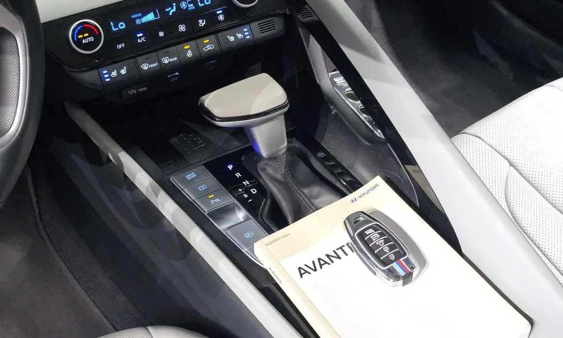 Hyundai AVANTE — фото 10