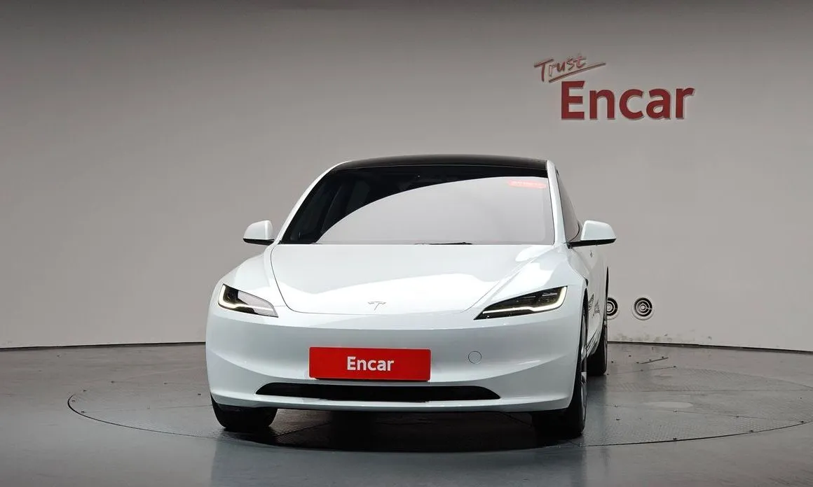 Tesla Model 3 — фото 2