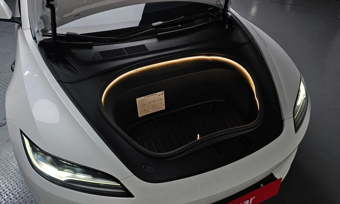 Tesla Model 3 — фото 3