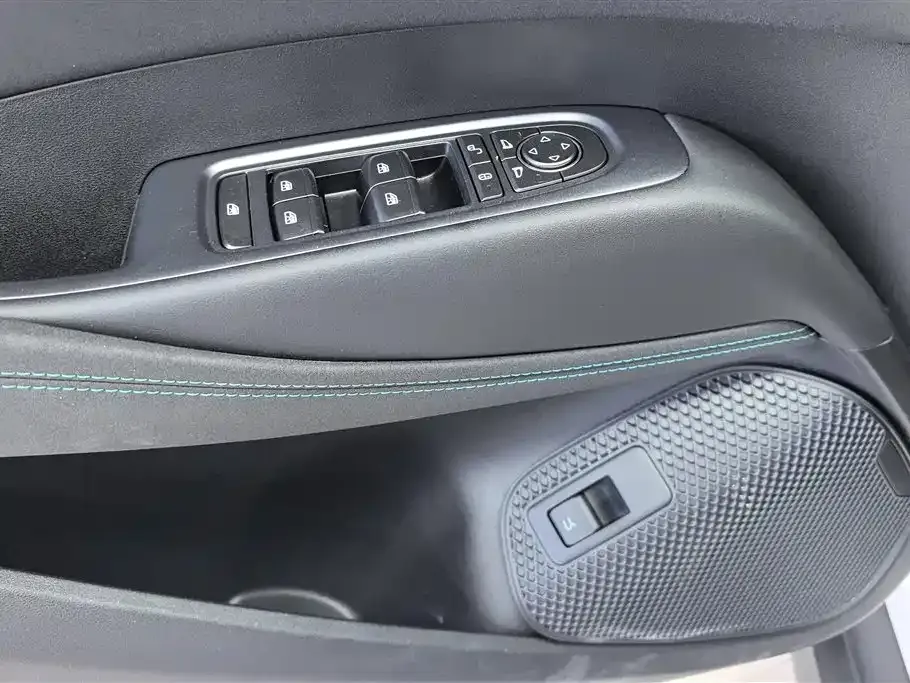 BYD Seal 06 — фото 10