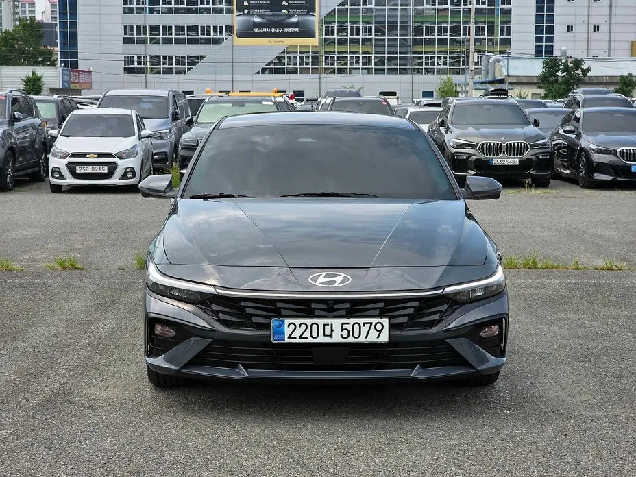 Hyundai AVANTE — фото 2