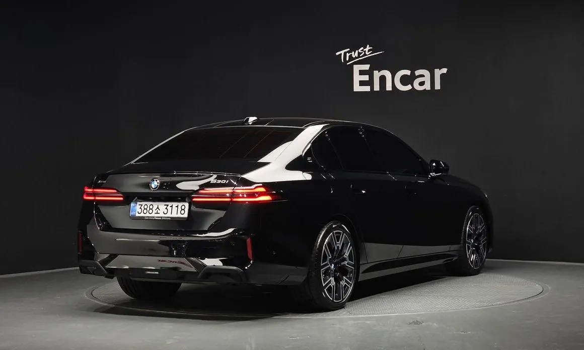 BMW 5-Series 2026 из KR, фото 4