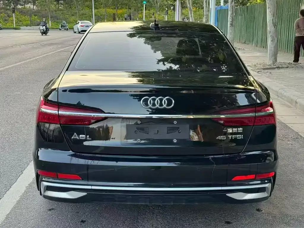 Audi A6L — фото 6