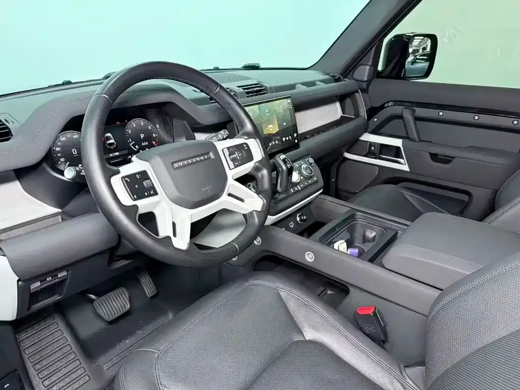 Land Rover Defender — фото 10