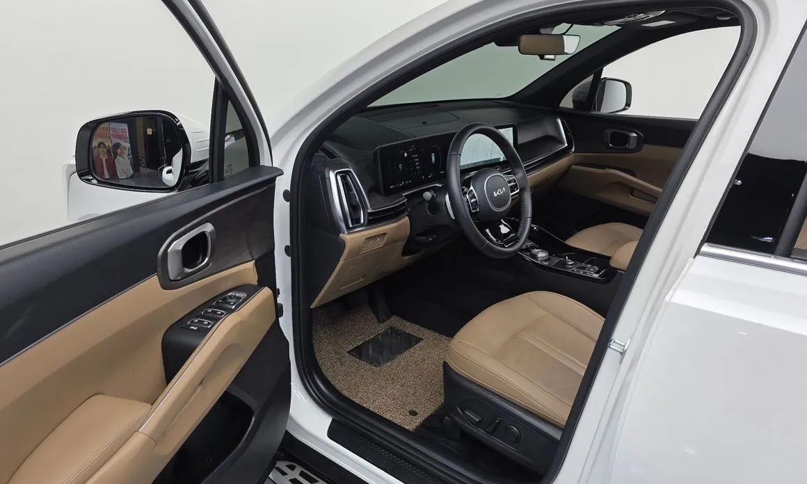 Kia Sorento — фото 5