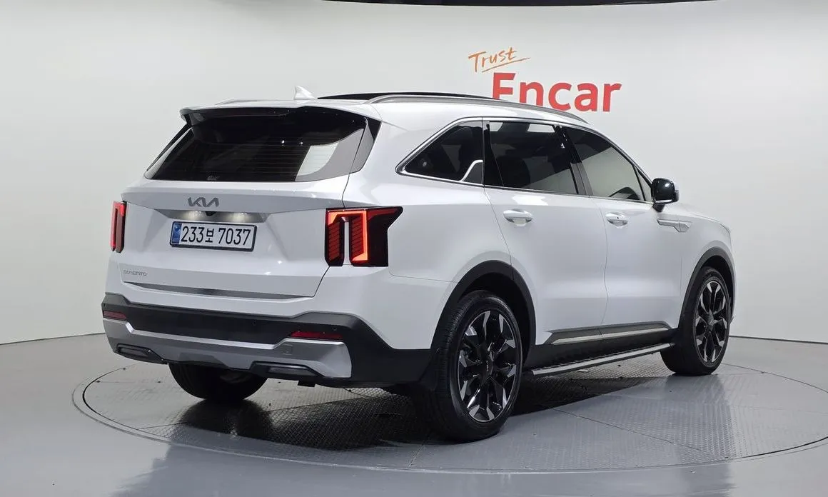 Kia Sorento — фото 4