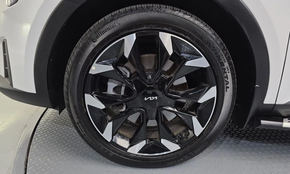 Kia Sorento — фото 10