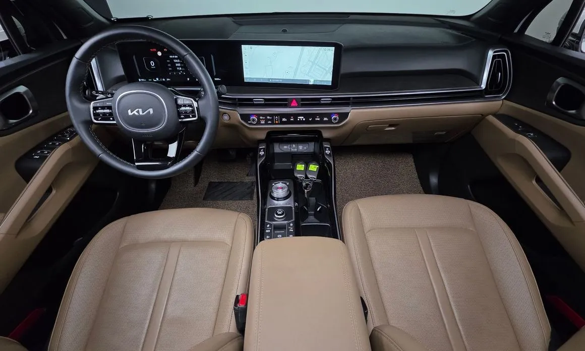 Kia Sorento — фото 6