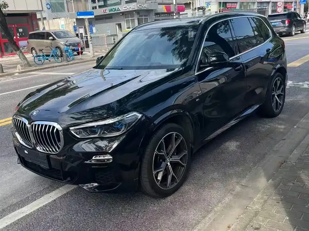 BMW X5 (Import) — фото 1