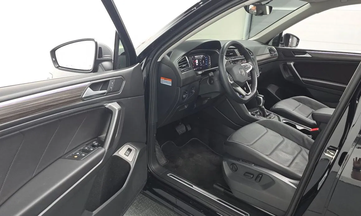 Volkswagen Tiguan — фото 10