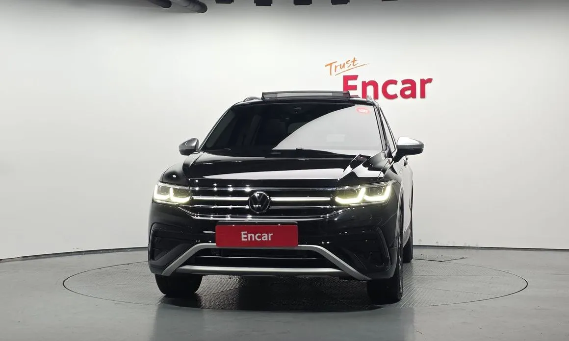 Volkswagen Tiguan — фото 6