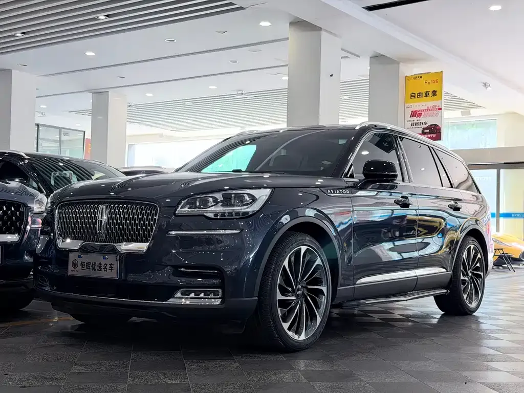 Lincoln Aviator — фото 1